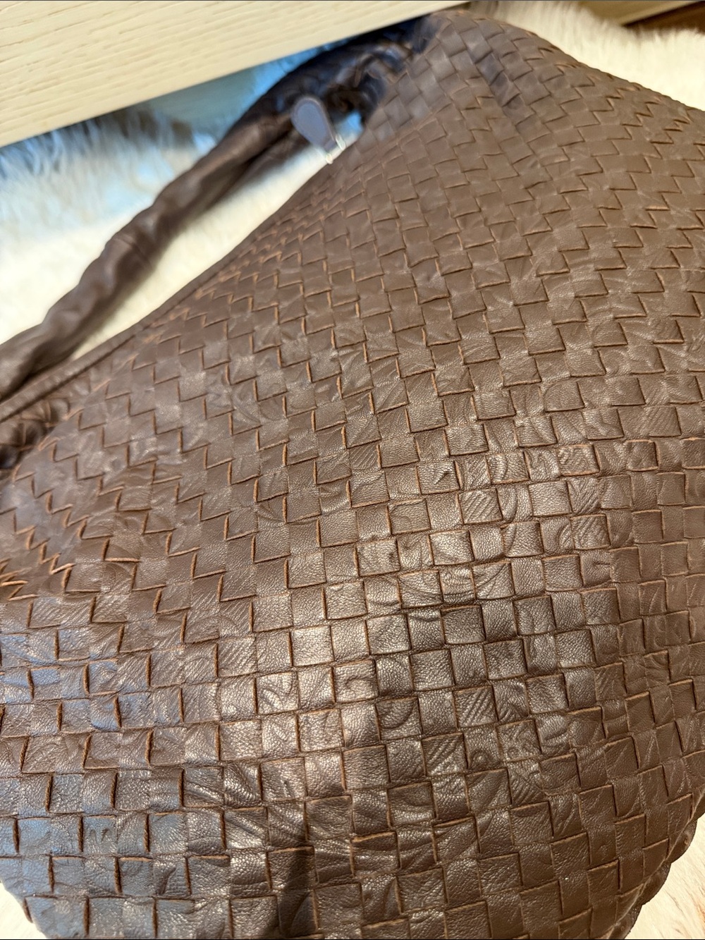 Bottega Veneta Intrecciato Leather Embossed Medium Hobo - Picture 4 of 11